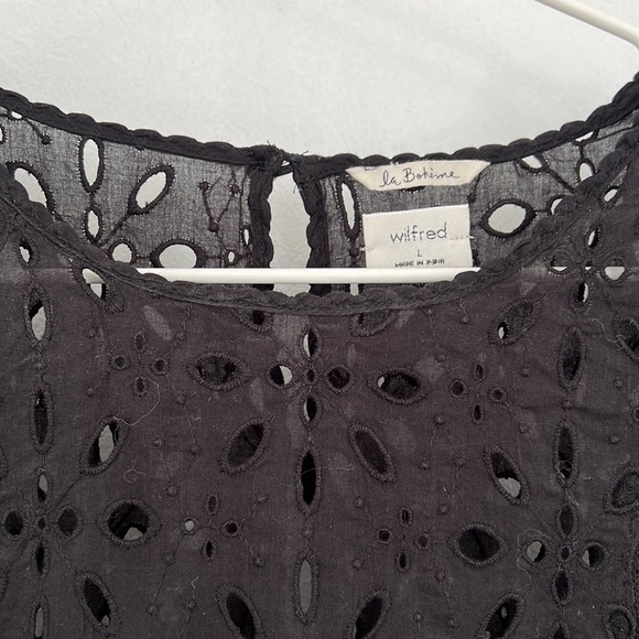NWOT — Aritizia Wilfred top with button back and lace - SIZE LARGE - Picture 4 of 5